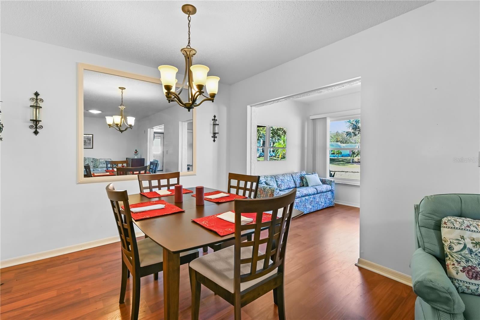 2346 GAINESBOROUGH LOOP 211