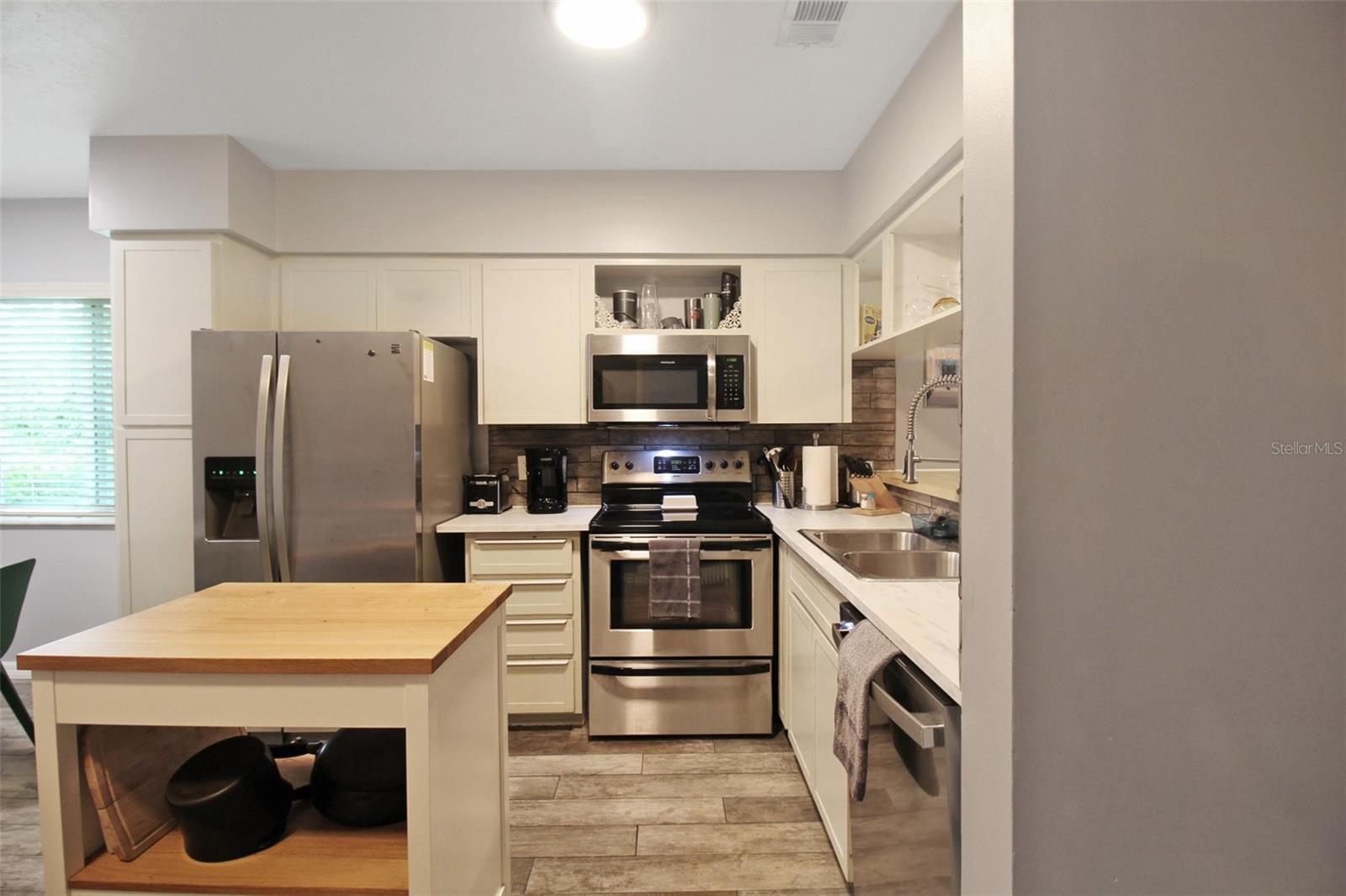 WHITAKER BAYOU - Residential Lease