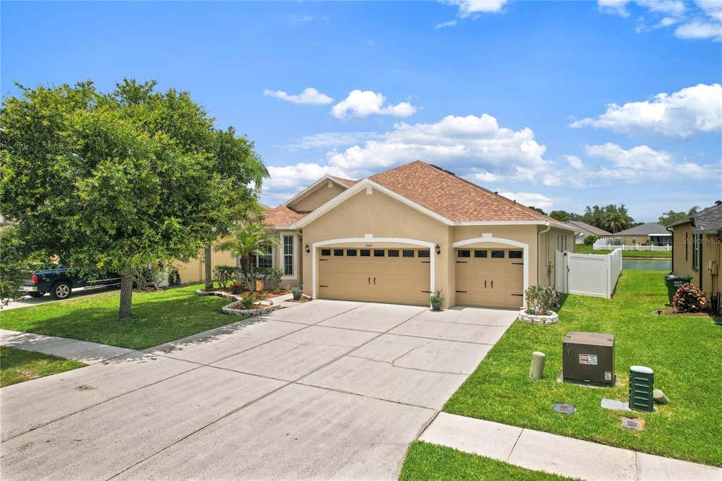 Photo of 31415 Bridgegate Drive, Wesley Chapel, FL 33545 (MLS # TB8518920)