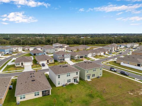 A home in LAKELAND