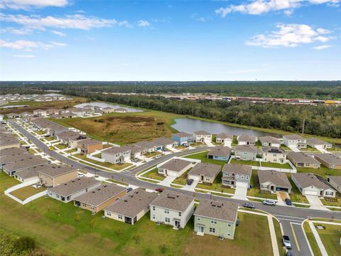 A home in LAKELAND