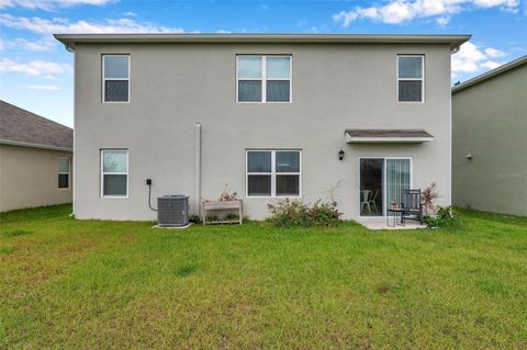 A home in LAKELAND