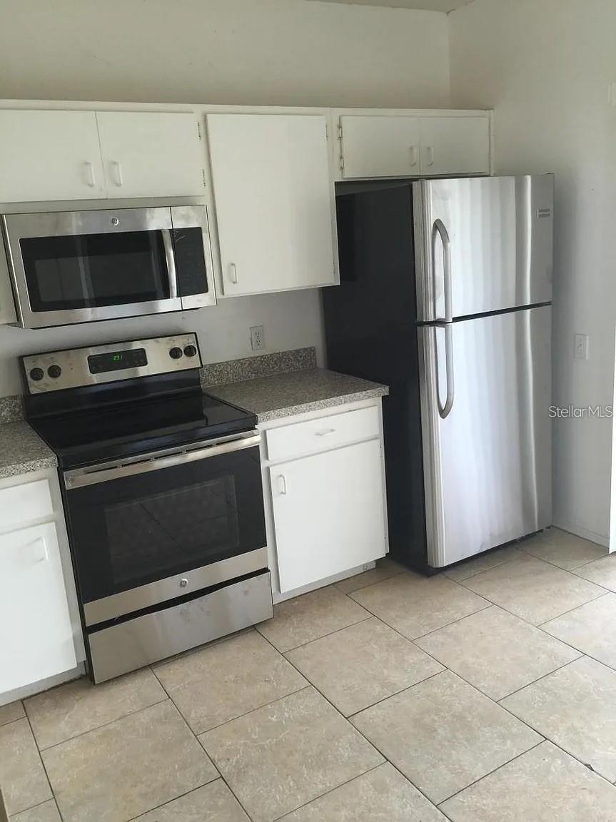 COUNTRYSIDE KEY - Residential