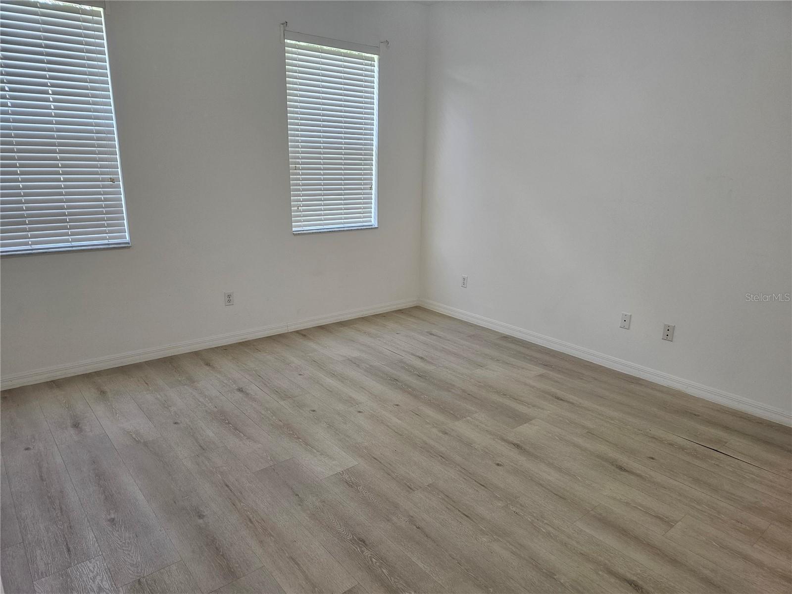 CRESTWOOD HEIGHTS - Residential Lease