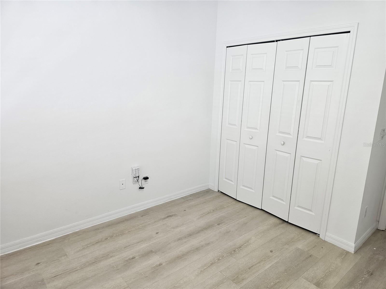 CRESTWOOD HEIGHTS - Residential Lease