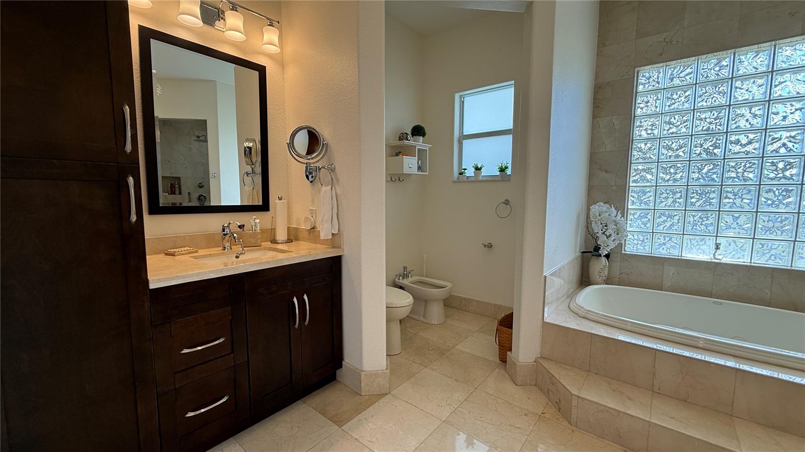 198 TERRACE PLAT - Residential