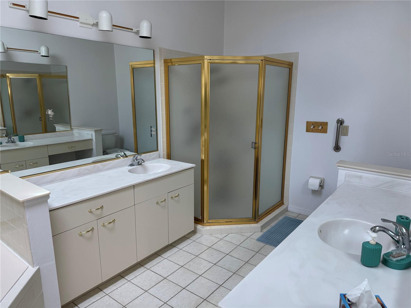 PARK PLACE VILLAS - Residential