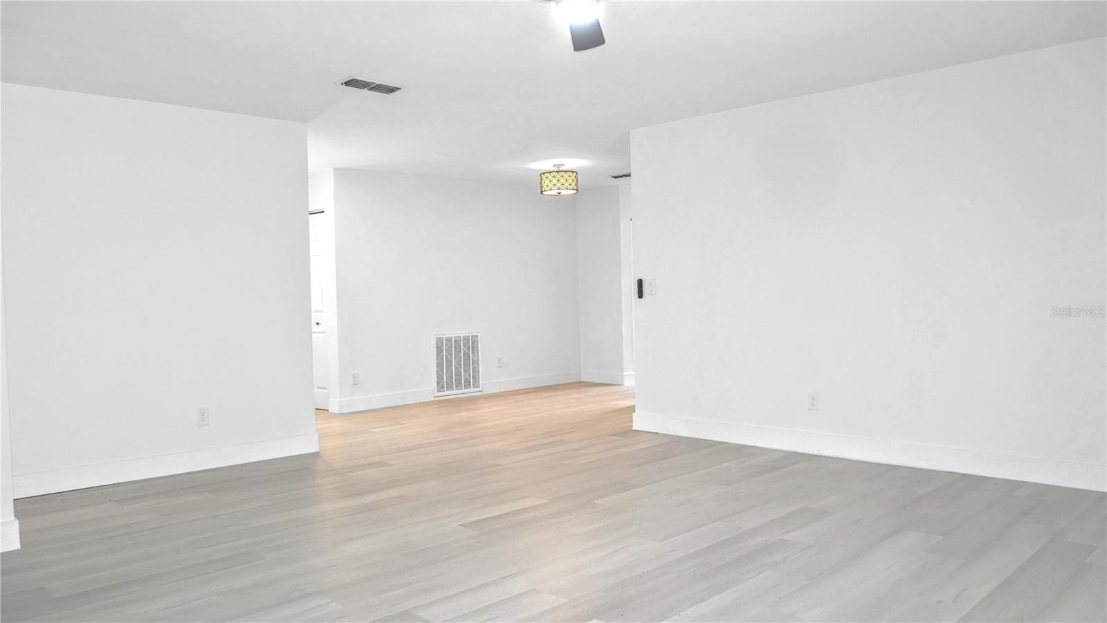 BAYSIDE MEADOWS-PHASE I - Residential Lease
