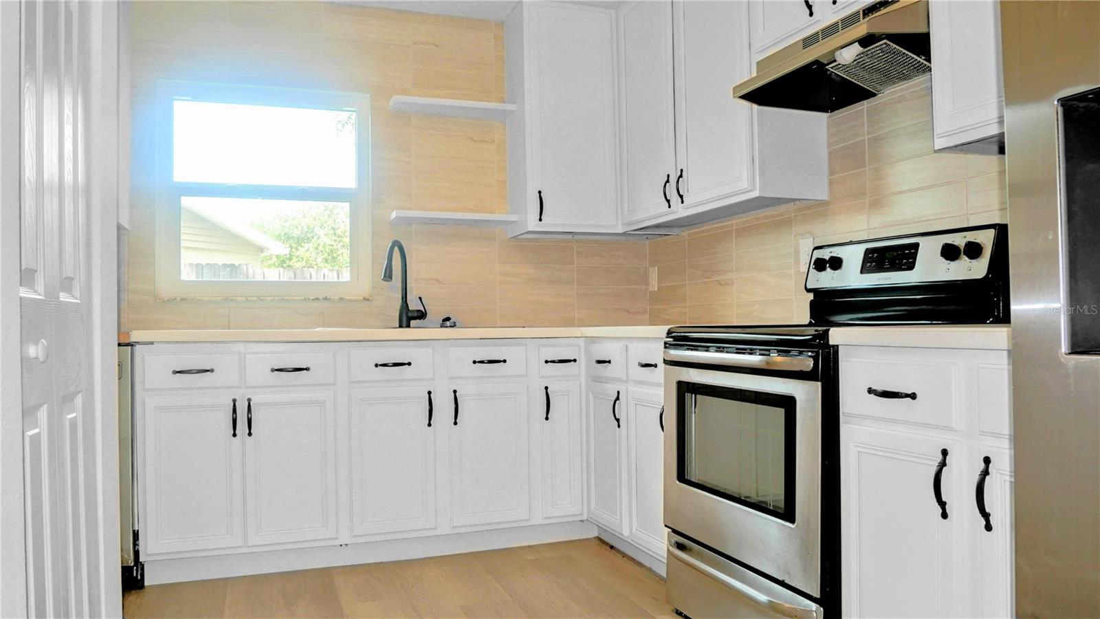 BAYSIDE MEADOWS-PHASE I - Residential Lease