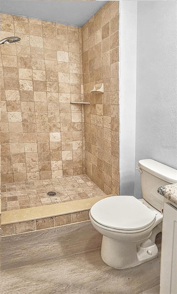 BAYSIDE MEADOWS-PHASE I - Residential Lease