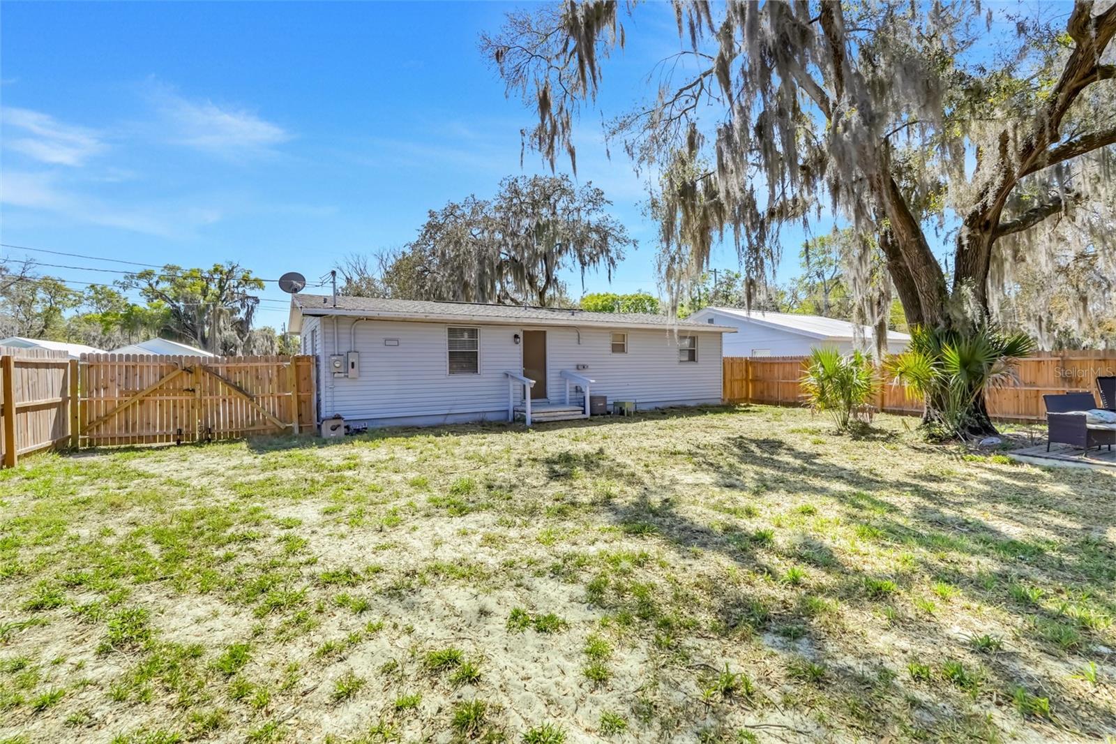 EUSTIS HOGANS SUB - Residential