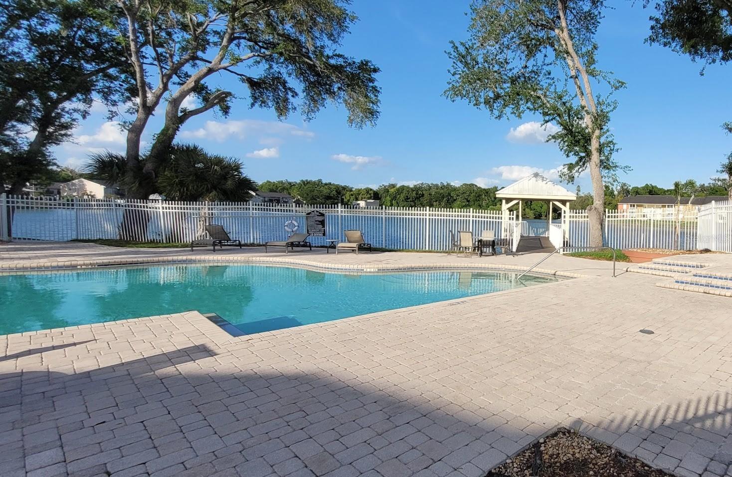 PARK LAKE AT PARSONS A CONDOMI - Residential
