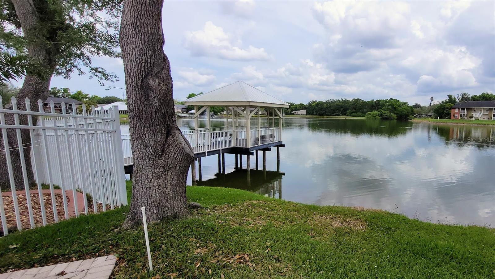 PARK LAKE AT PARSONS A CONDOMI - Residential