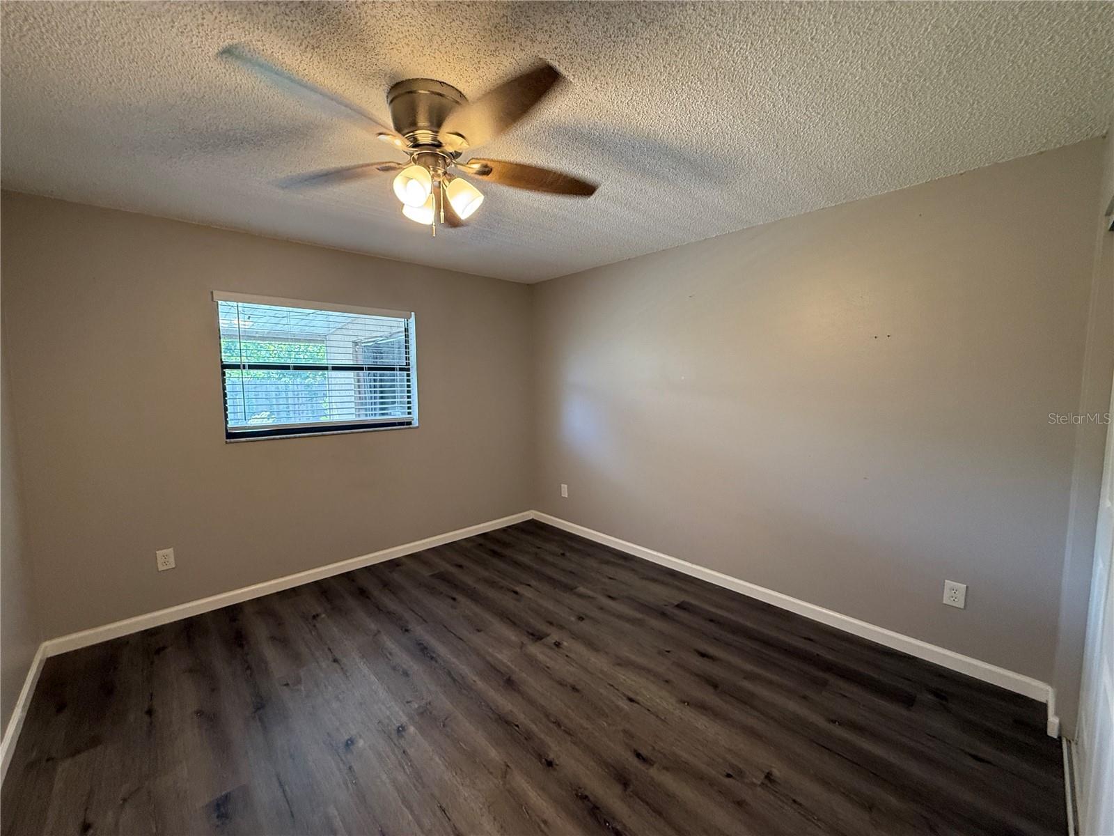 VENICE GARDENS - Residential Lease