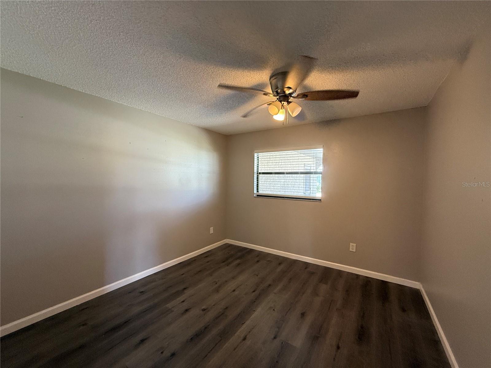 VENICE GARDENS - Residential Lease