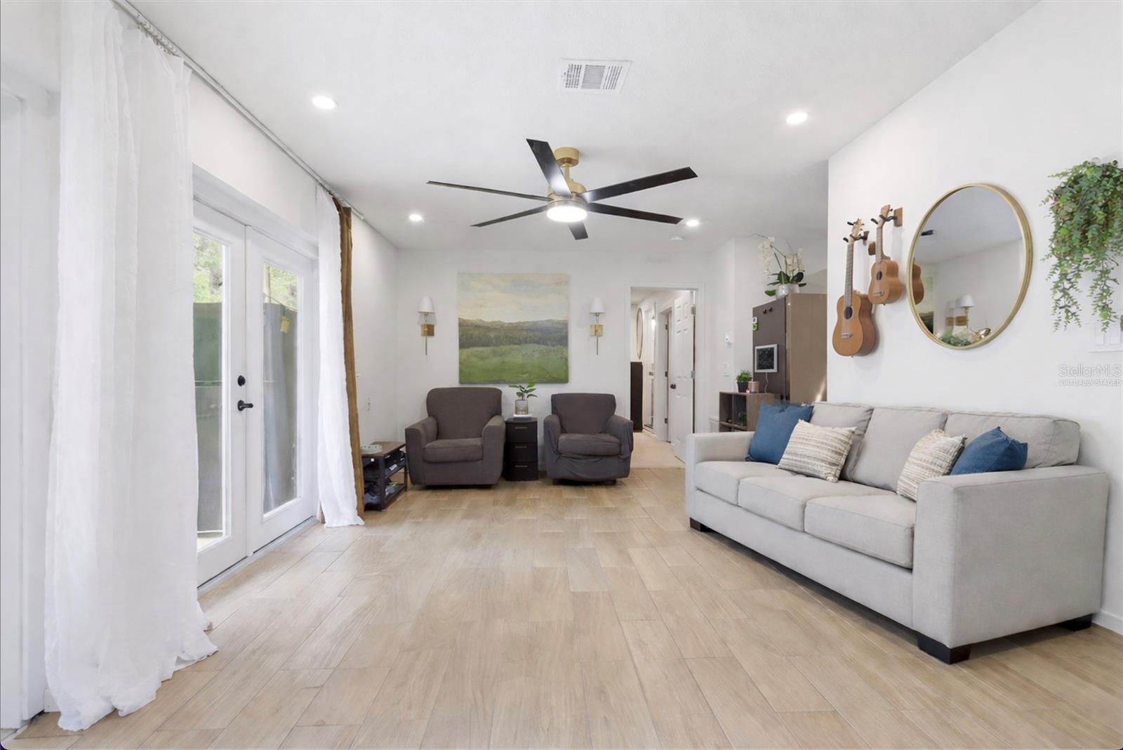 SANFORD PLACE - Residential