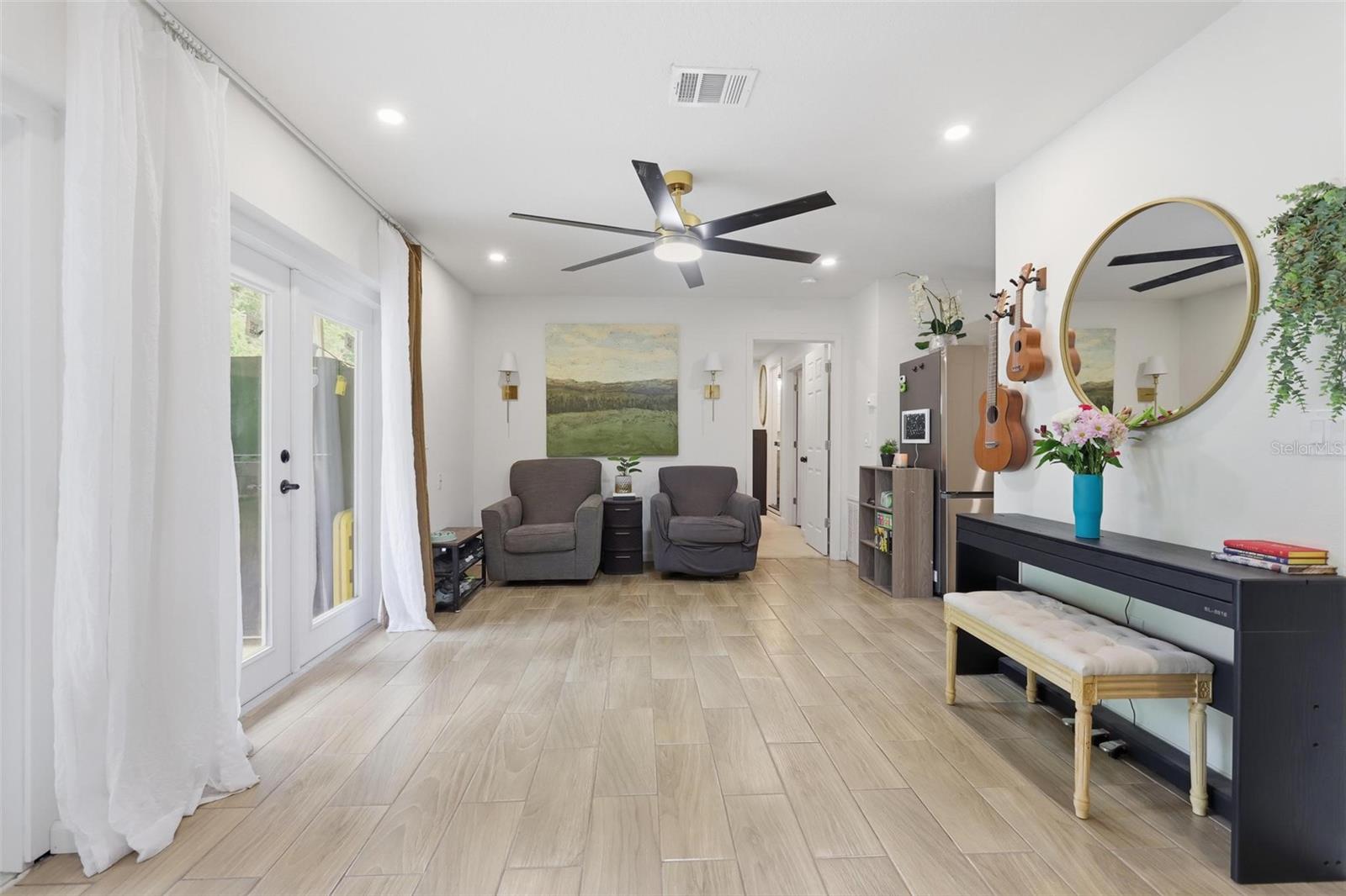 SANFORD PLACE - Residential