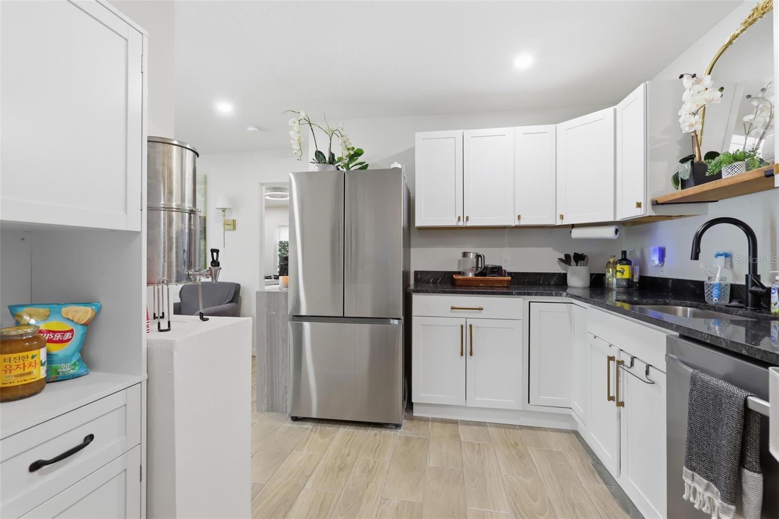 SANFORD PLACE - Residential