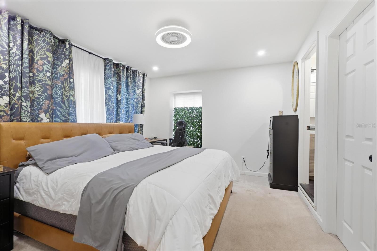SANFORD PLACE - Residential