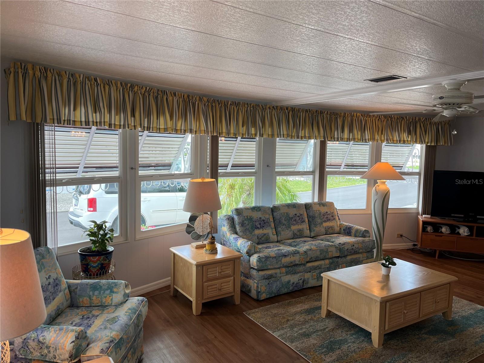 VENICE ISLE - Residential