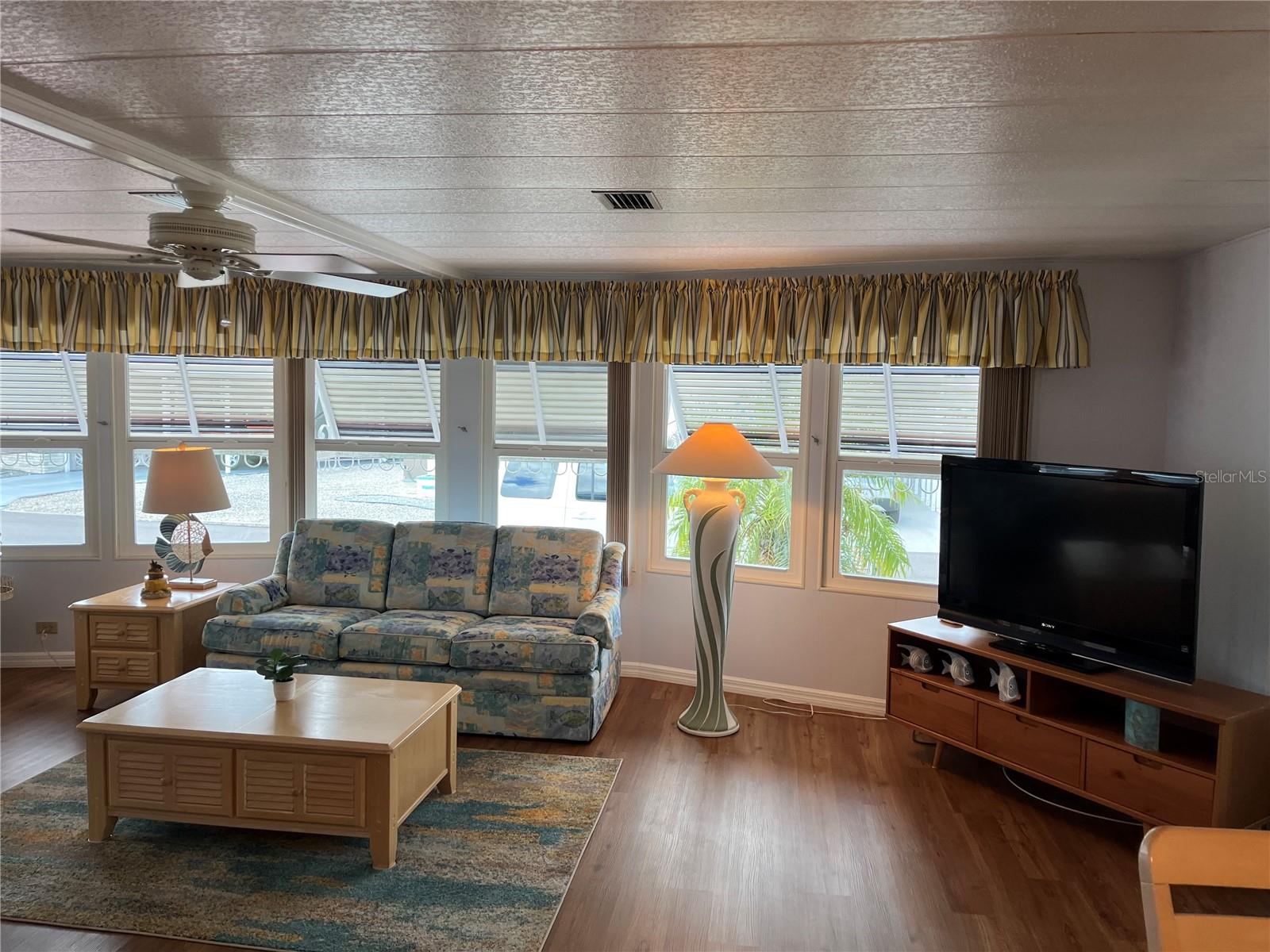 VENICE ISLE - Residential