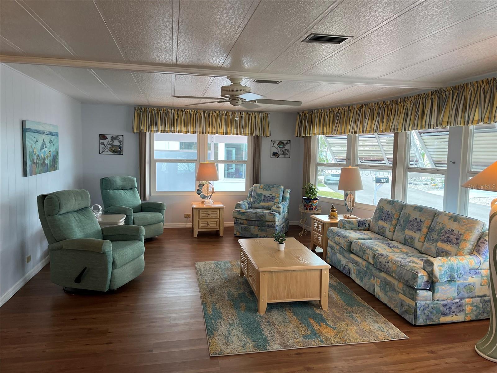 VENICE ISLE - Residential