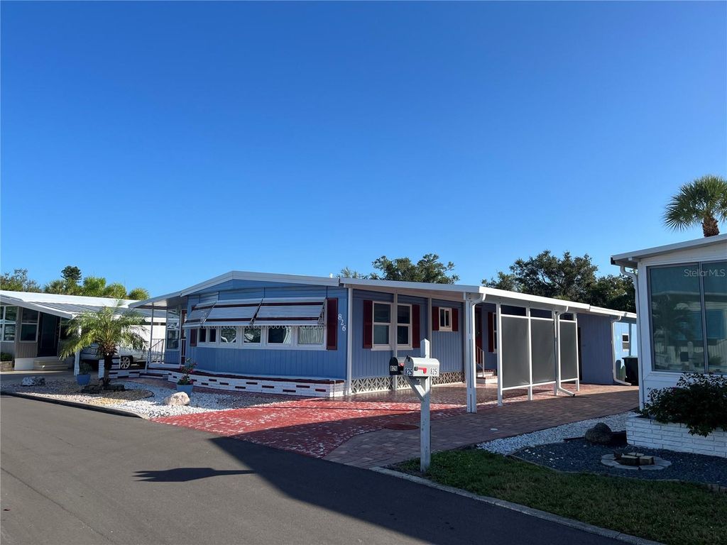 Photo of 826 Jolanda Circle, Venice, FL 34285 (MLS # N6140869)