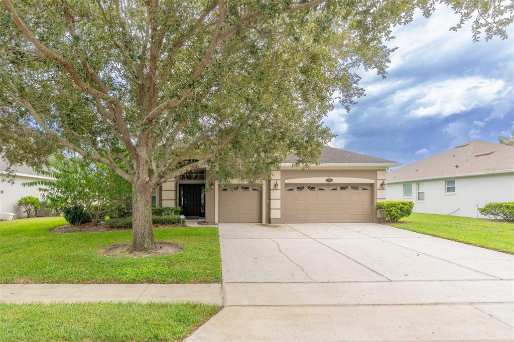 Photo of 324 Burchington Drive, Debary, FL 32713 (MLS # O6439578)