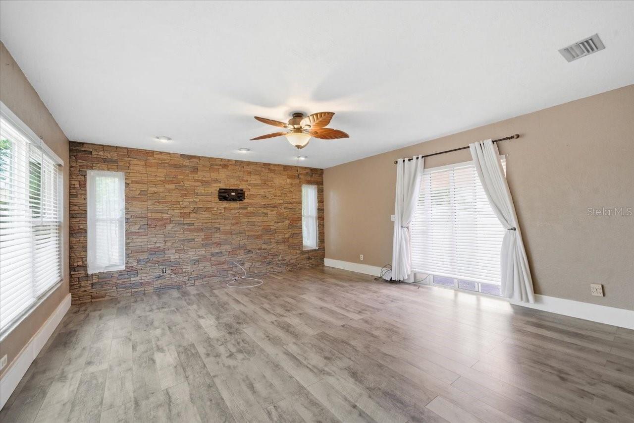 2087 59TH STREET N