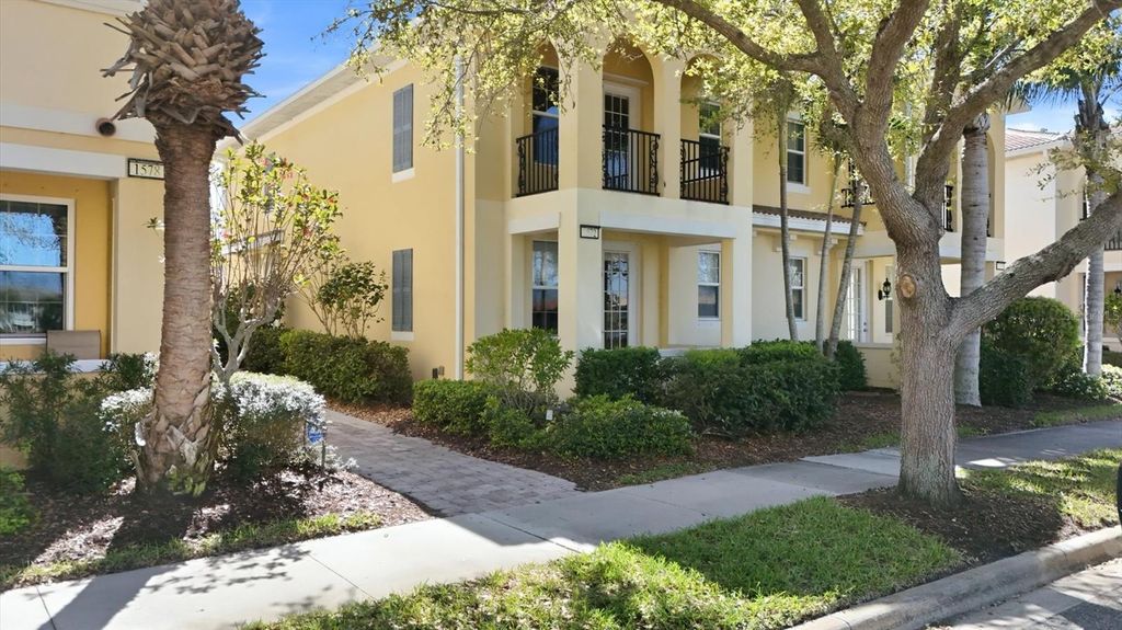 Photo of 1572 Ernesto Drive, Sarasota, FL 34238 (MLS # A4687101)