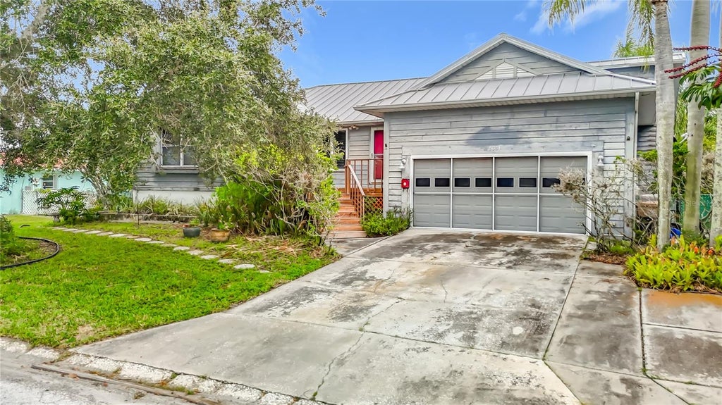 Photo of 5031 Ensign Loop, New Port Richey, FL 34652 (MLS # N6145871)