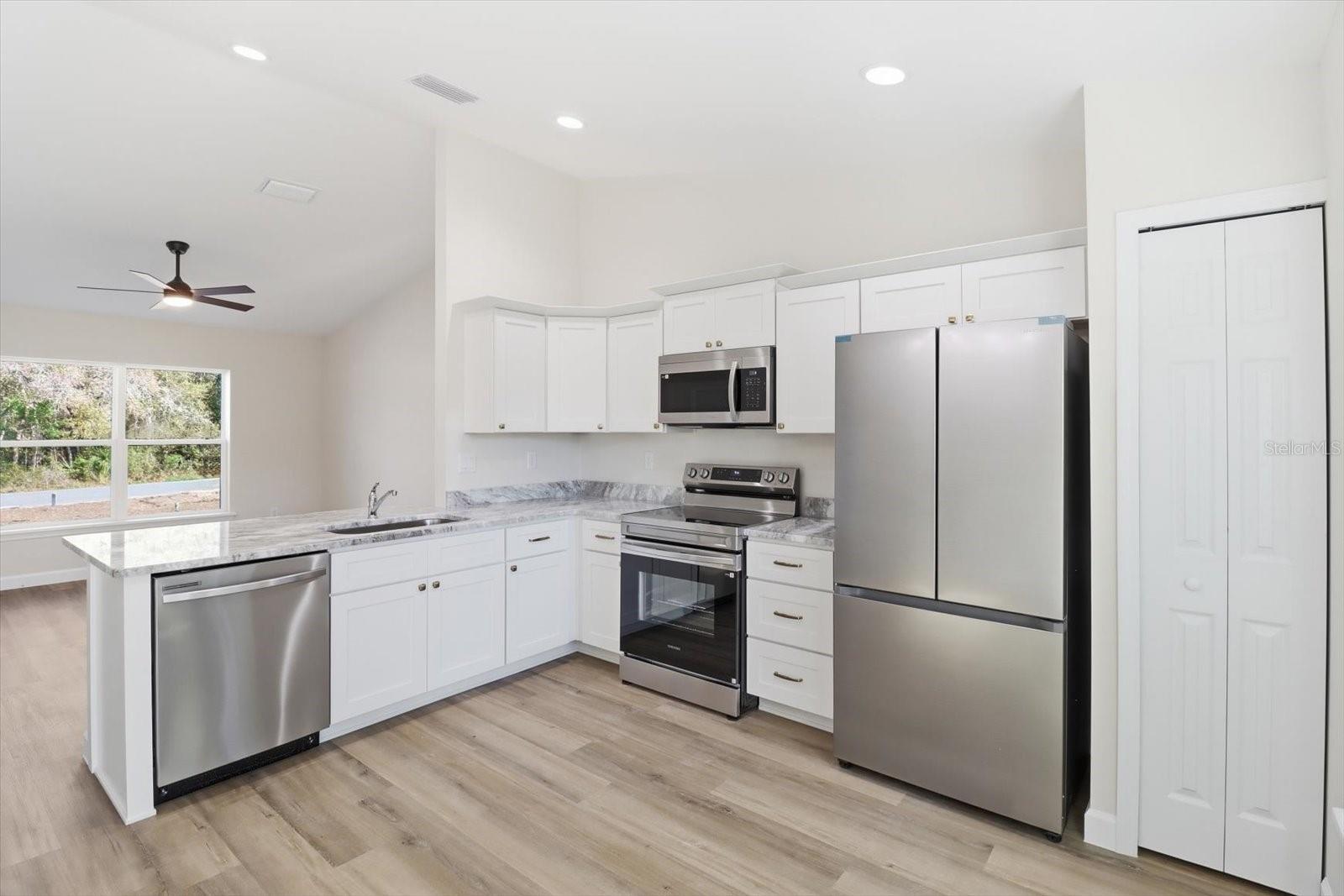 CITRUS SPGS UNIT 04 - Residential