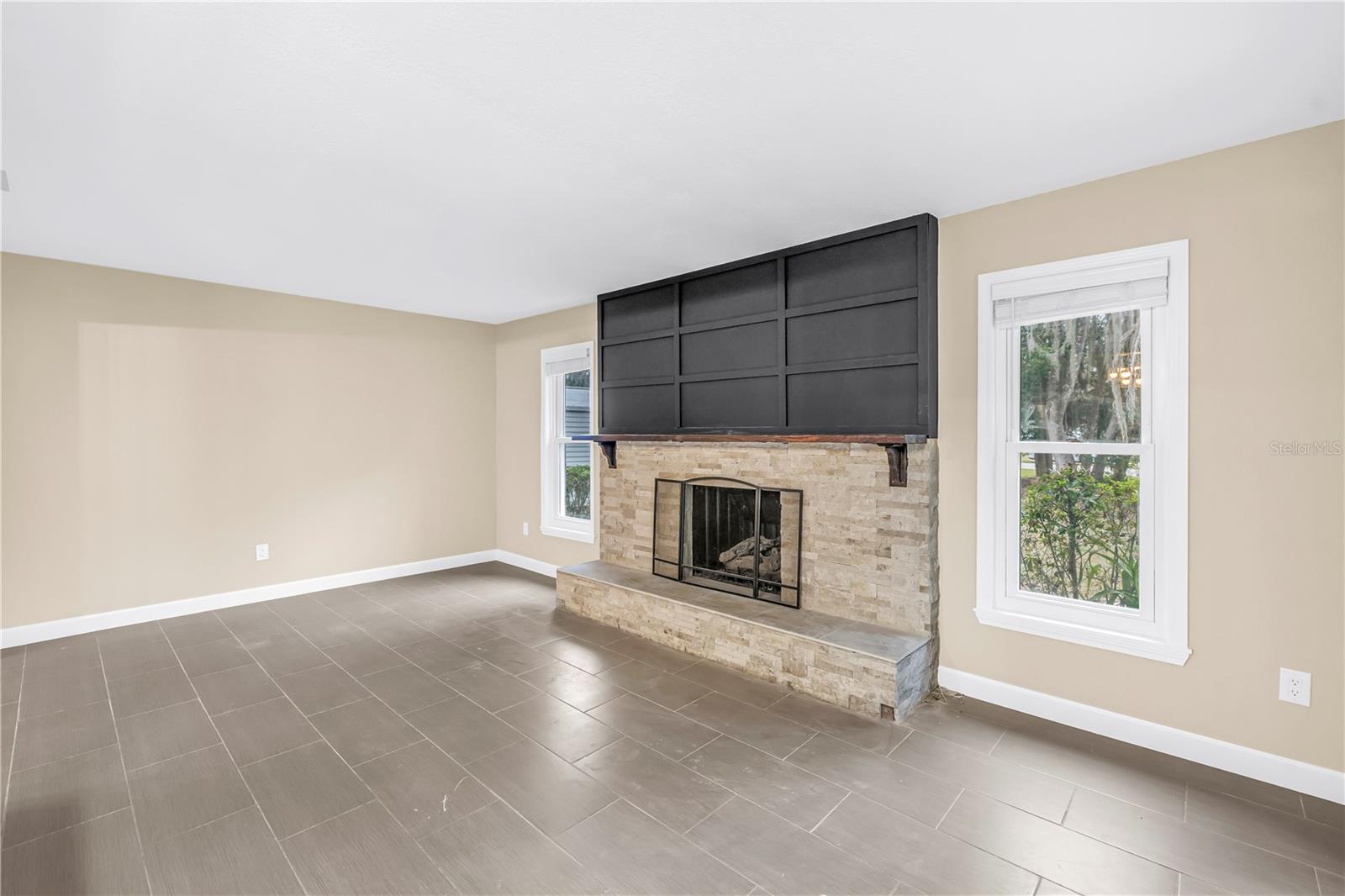 MAGNOLIA SHORES - Residential