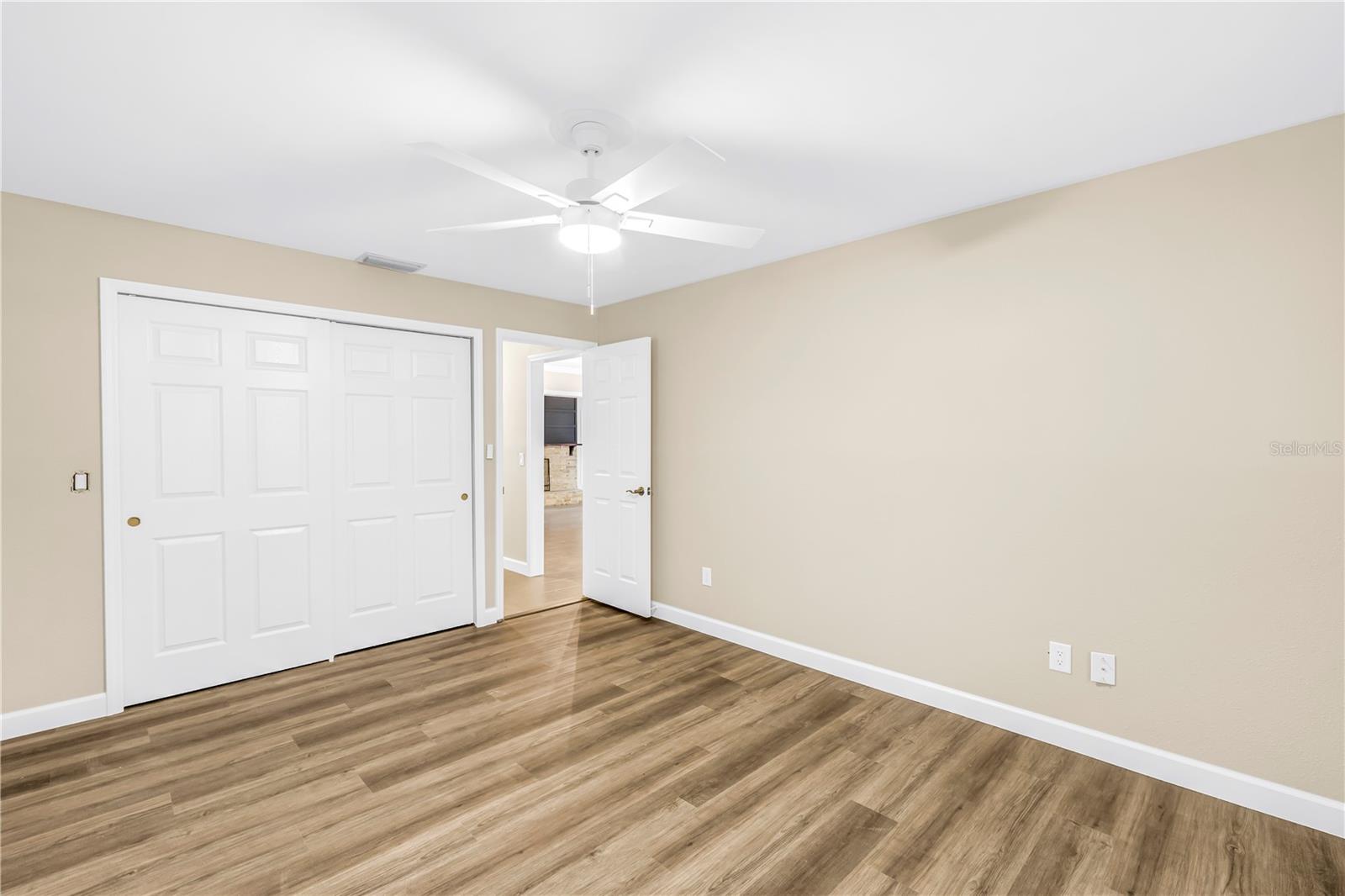 MAGNOLIA SHORES - Residential