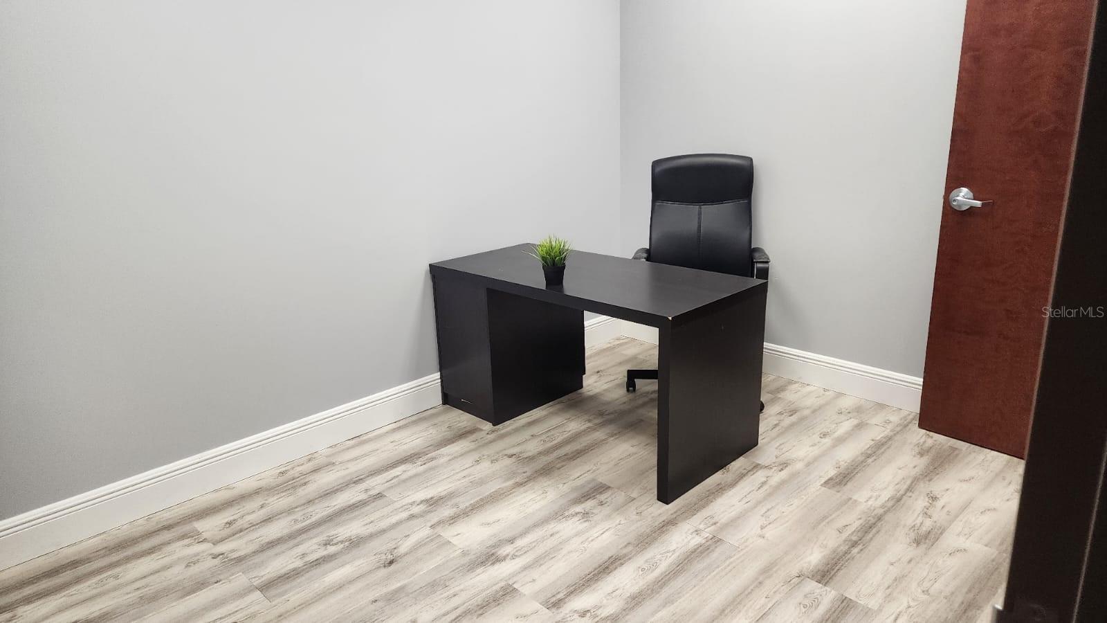 OFFICES AT VERANDA PK BLDG 7000 CONDO - Commercial Lease