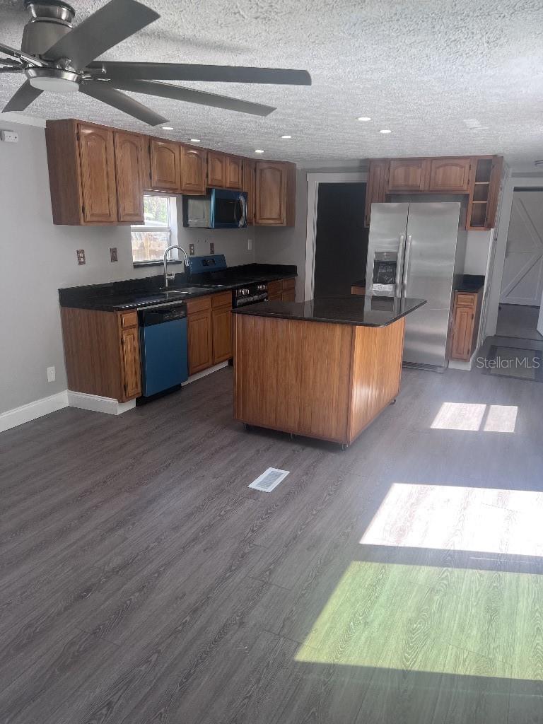15325 MAPLETREE DRIVE