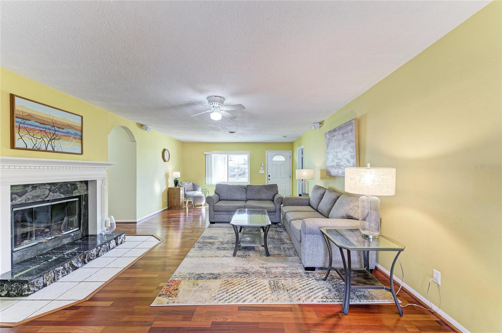 3007 FLORIDA BOULEVARD