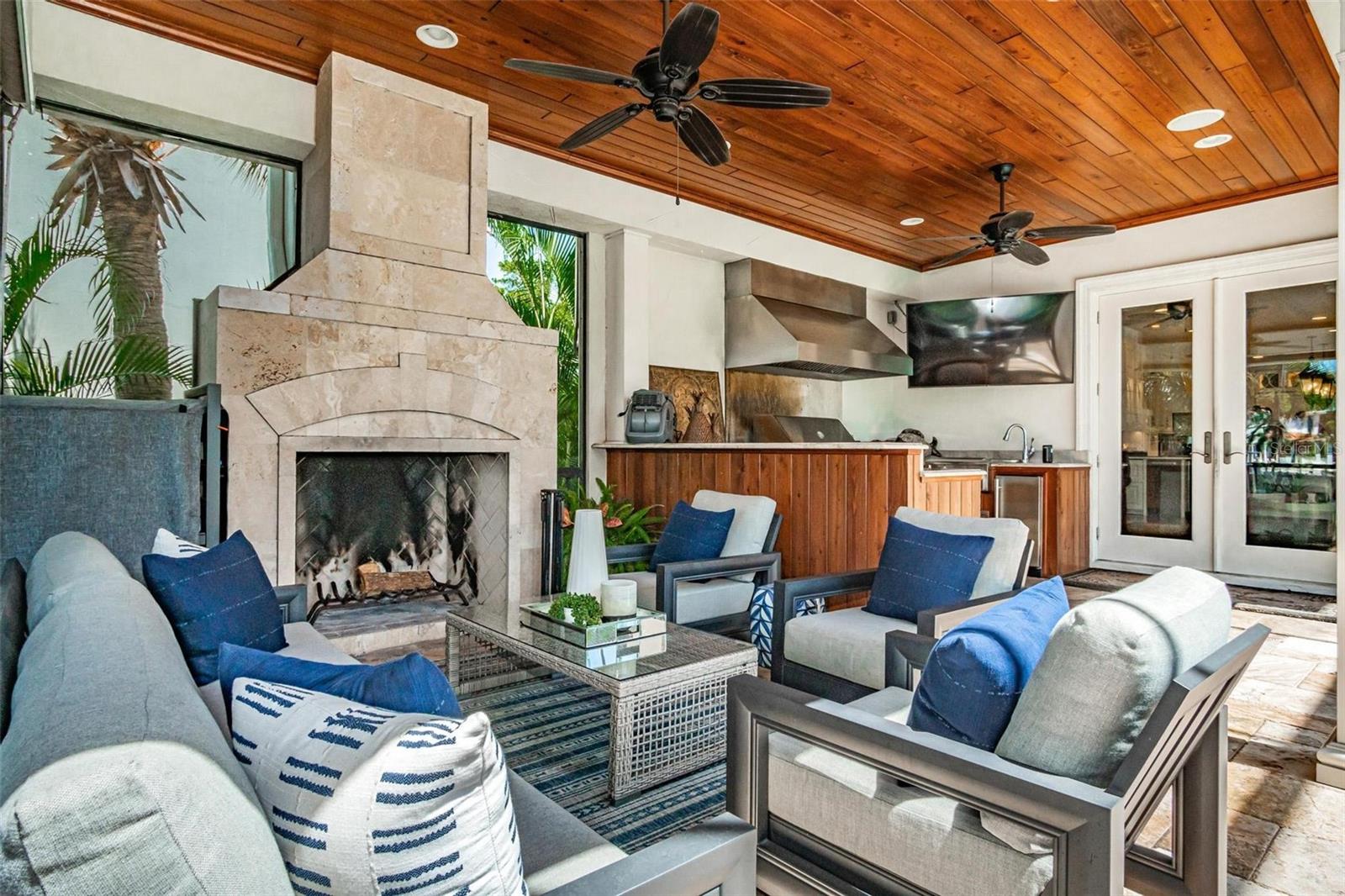 SUNSET PARK ISLES UNIT 3 - Residential