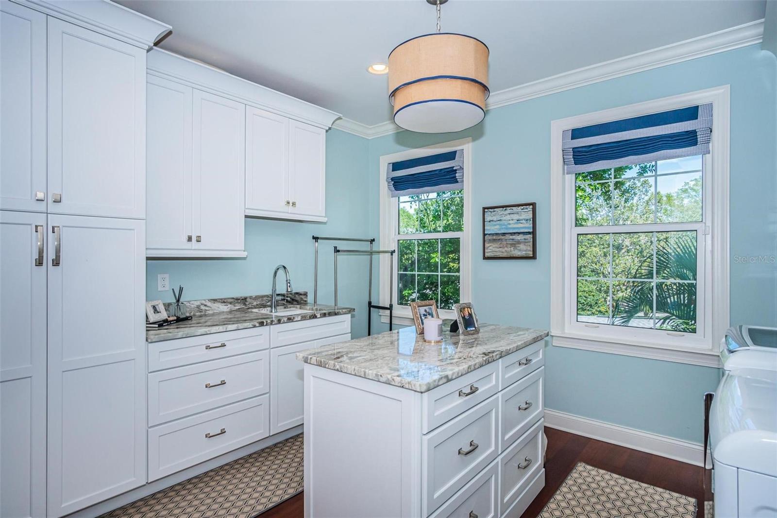 SUNSET PARK ISLES UNIT 3 - Residential