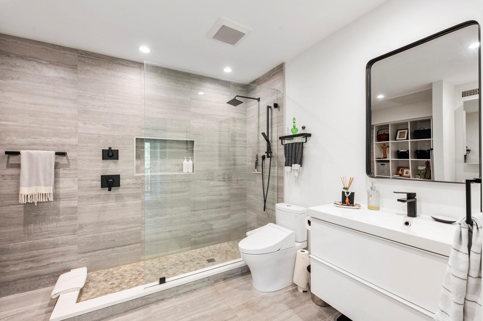 PELICAN COVE II - Residential