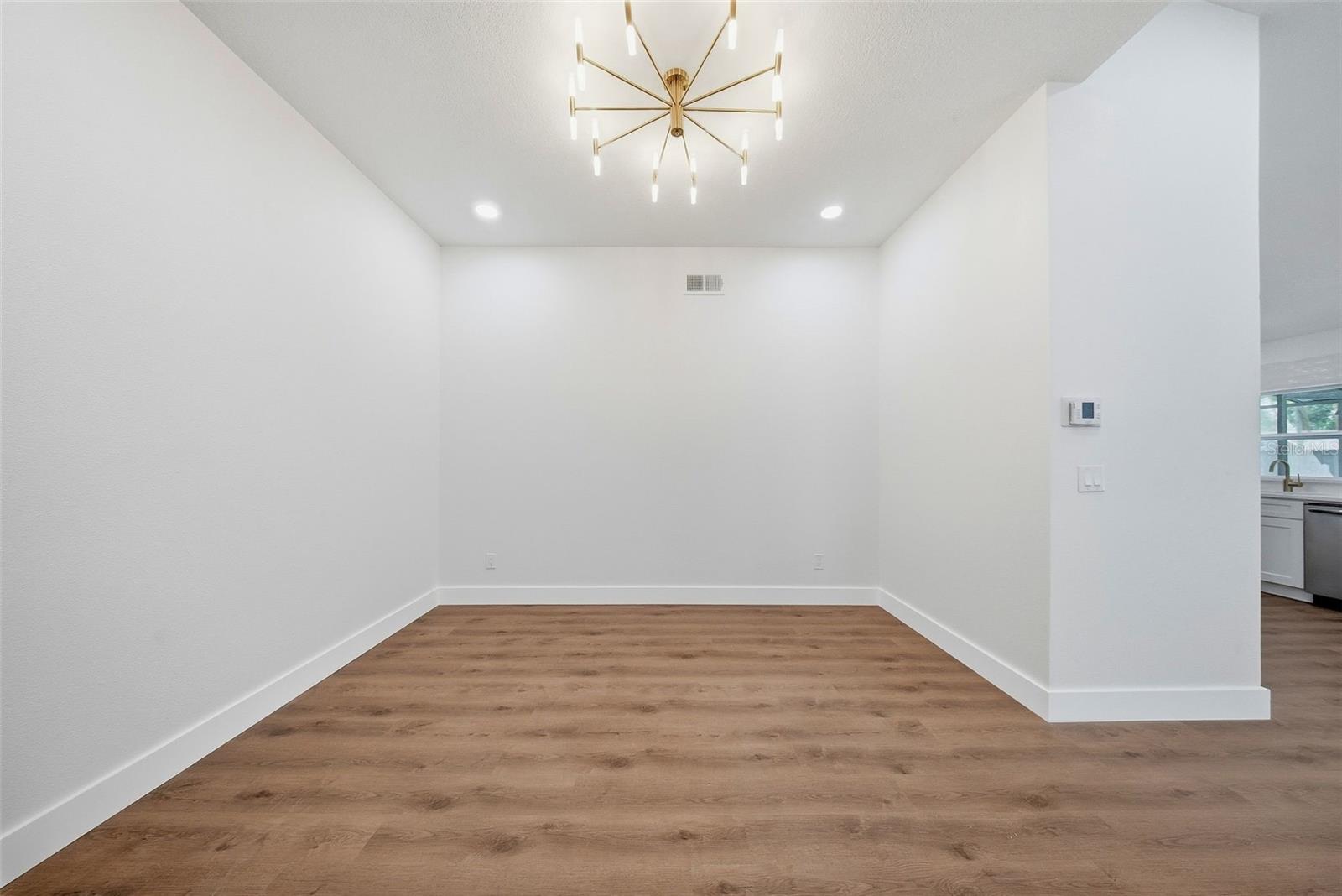 BUCKHORN SPGS MANOR - Residential