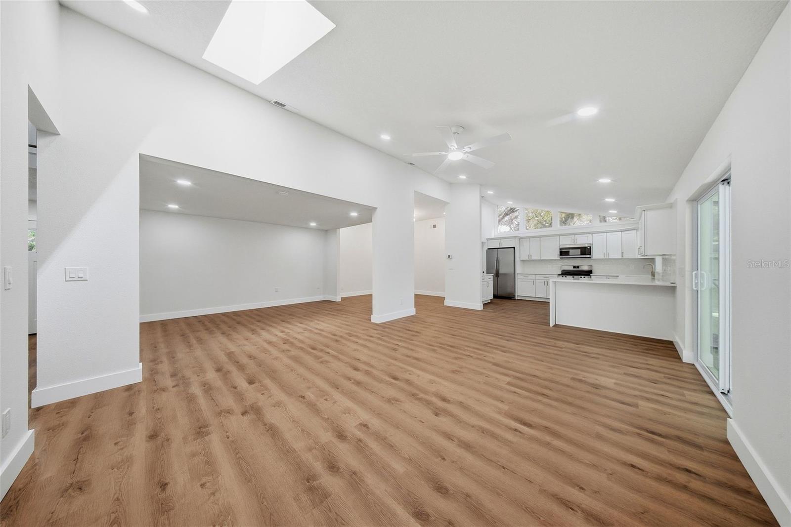 BUCKHORN SPGS MANOR - Residential