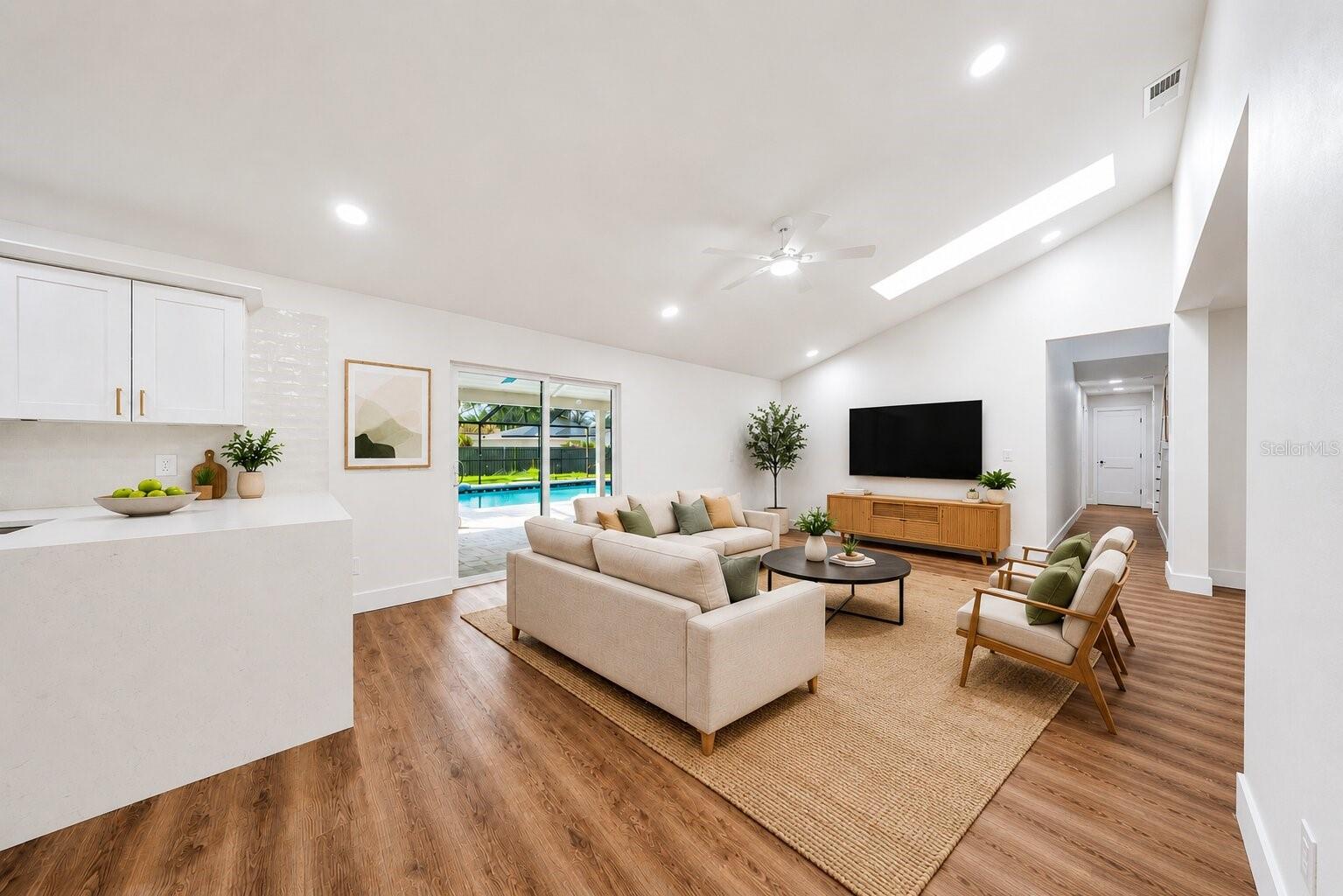 BUCKHORN SPGS MANOR - Residential