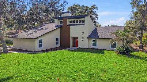 Photo of 2104 Doefield Court, Valrico, FL 33596 (MLS # TB8513359)