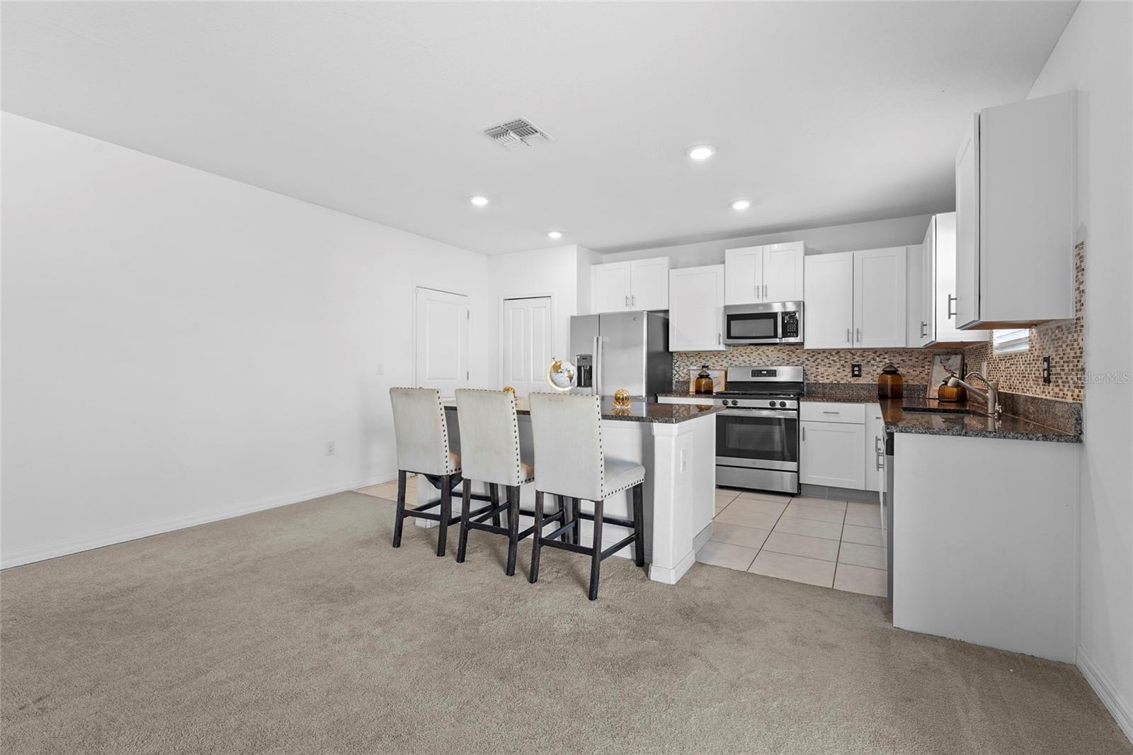 PRAVELA - Residential