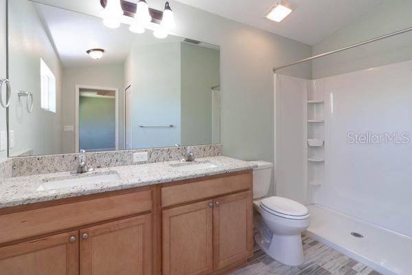 LYNNWOOD - Residential