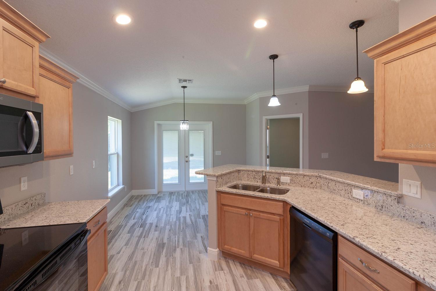 LYNNWOOD - Residential