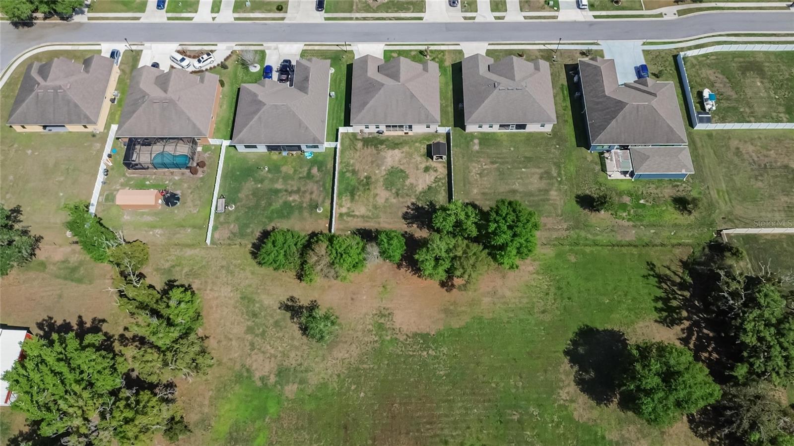 CREEKS XING - Residential