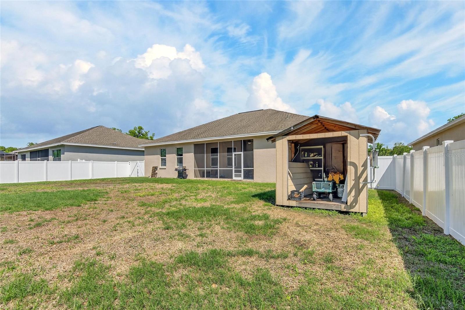 CREEKS XING - Residential