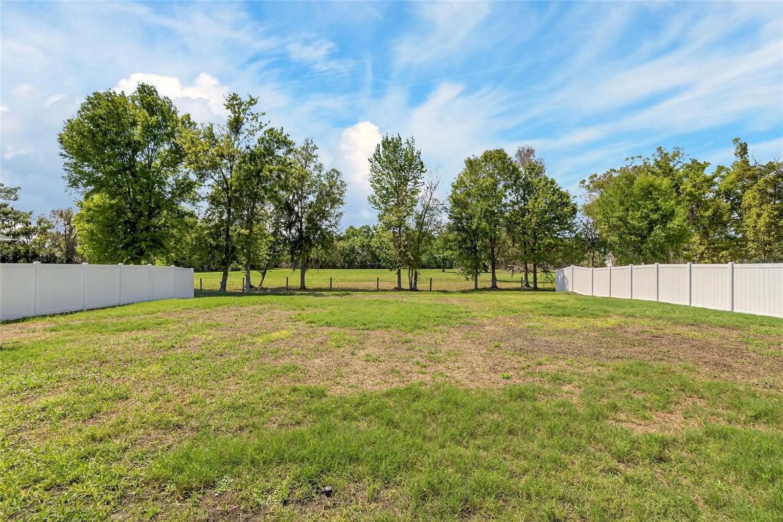 CREEKS XING - Residential